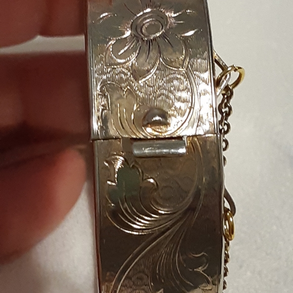 Vintage Chunky Flower Designs Silver Tone Bracelet 8.1/8" Circle Length - Picture 15 of 16